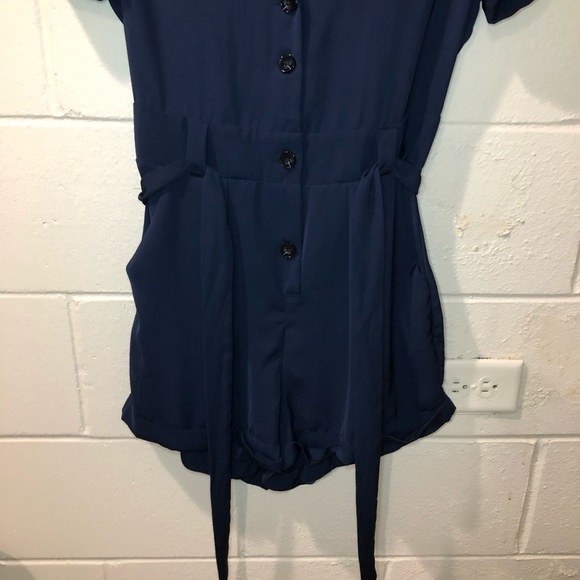Charolette Russe Navy Blue Button Down Short Sleeve Belt Romper Size Small - Picture 3 of 9